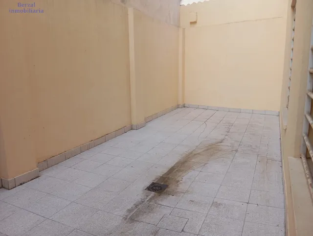 Amplio Local Comercial en Manzanera, Logroño - Ideal para Inversores — 14