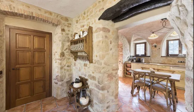 ¡Descubre la joya de la Costa Brava! — 24