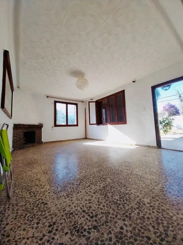 Vivienda con amplia parcela en Costabella — 6