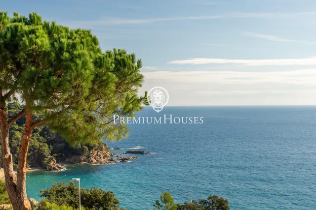 Exclusiva casa en venta en Cala Canyellas en Lloret de Mar — 37