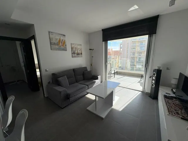 GRAN APARTAMENTO EN TORREVIEJA, 2 HAB, 1 BAÑO — 10