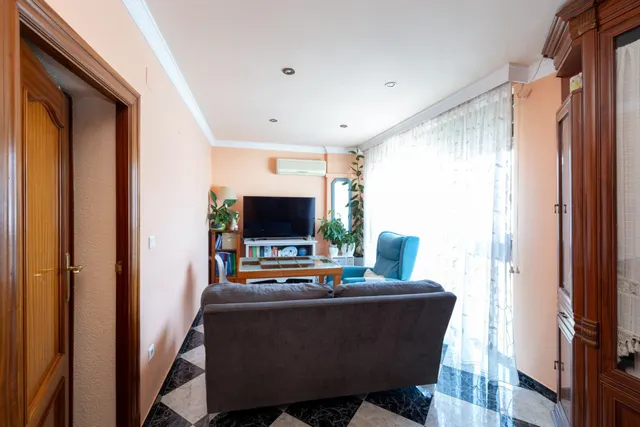 ESTUPENDO PISO EN ZONA VERGELES-ZAIDIN. — 6