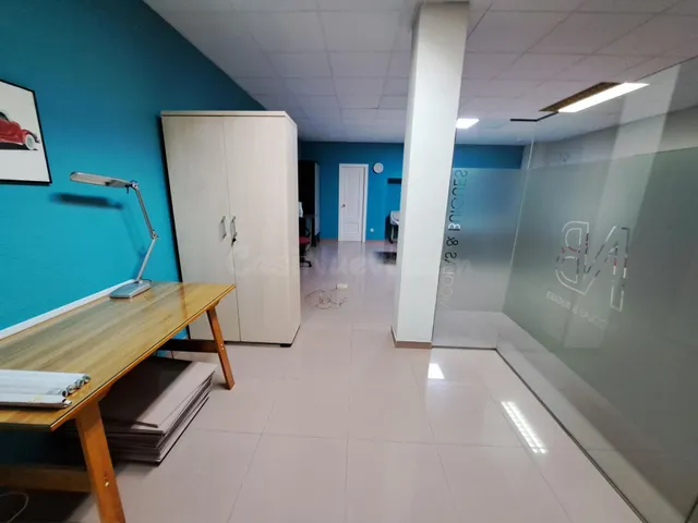 LOCAL ESQUINERO EN ALQUILER En Alzira – ZONA SANTOS PATRONOS — 4