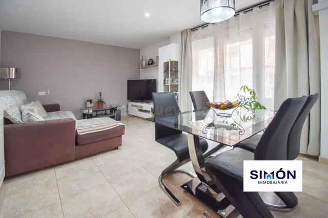 ¡FANTÁSTICA OPORTUNIDAD EN SANTPEDOR! Piso de 3 habitaciones dobles, con balcón y terraza. — 5