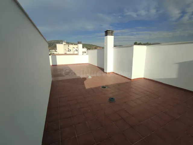 Exclusivo Ático Dúplex en el Centro de Cabra