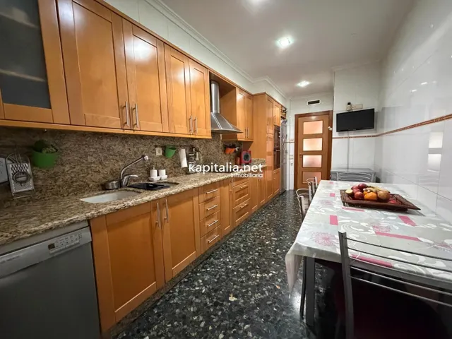 PISO CÉNTRICO Y DE AMPLIAS ESTANCIAS EN ONTINYENT EN EXCLUSIVA EN KAPITALIA. — 14