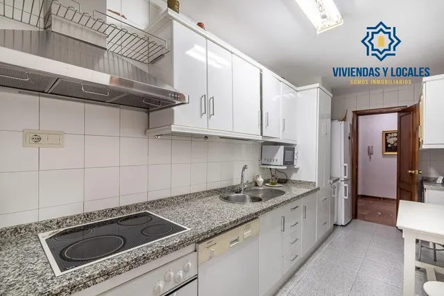 MAGNIFICA VIVIENDA EN LAS FLORES - CAMINO DE RONDA — 23