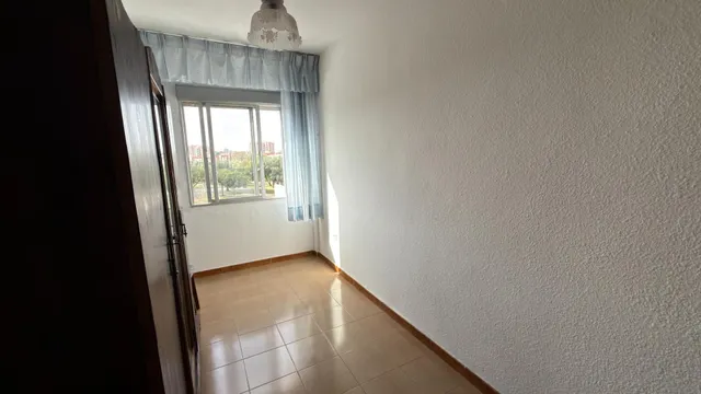 LUMINOSO PISO EN VENTA EN LA ORDEN (HUELVA) — 10