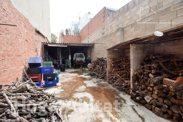 TERRENO URBANO CON MUCHAS POSIBILIDADES — 10