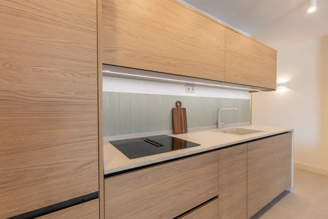 ¡exclusivo apartamento en primera linea de playa con reforma integral de alta gama! — 10