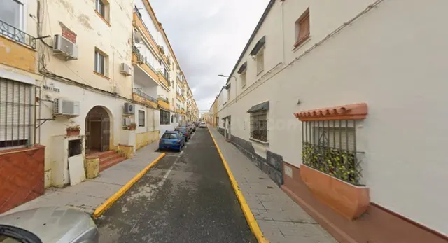 VENTA DE PISO EN SAN JUAN DE AZNALFARACHE ( SEVILLA ) — 3