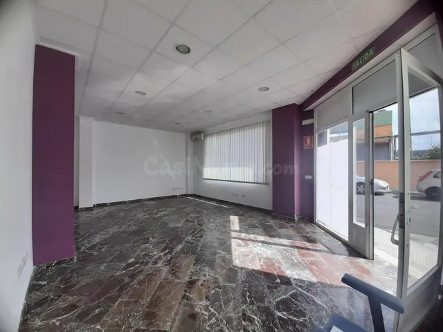 CUL863 - LOCAL COMERCIAL DE 50M2 EN LA CALLE POETA LLORENTE  - foto 2