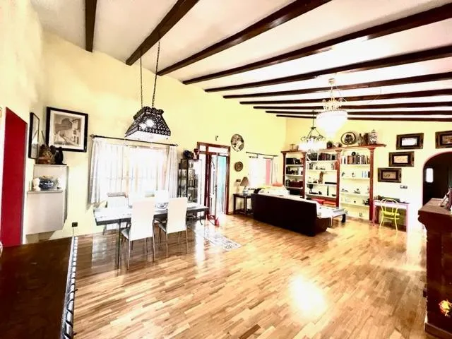 CHALET CON IDENTIDAD PROPIA¡¡ — 22