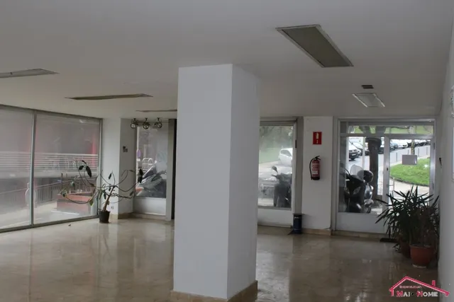 ESTUPENDO LOCAL EN ALZA JUNTO AL AMBULATORIO — 9