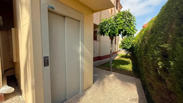 Apartamento a sólo 75 m. del mar en Santiago de la Ribera — 27