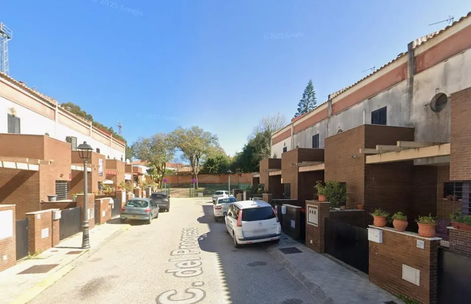 CASA EN CASTILLEJA DE LA CUESTA