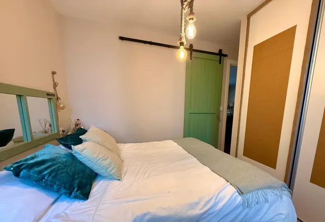 Centro San Lorenzo. Excelente piso reformado y amueblado de 3 habitaciones 2 baños se alquila. — 7