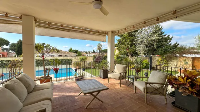 Villa 7 habitaciones 450m² en venta - Campoamor — 7