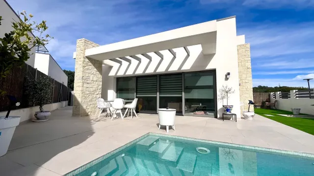 Villa 3 habitaciones en venta - Pueblo — 14