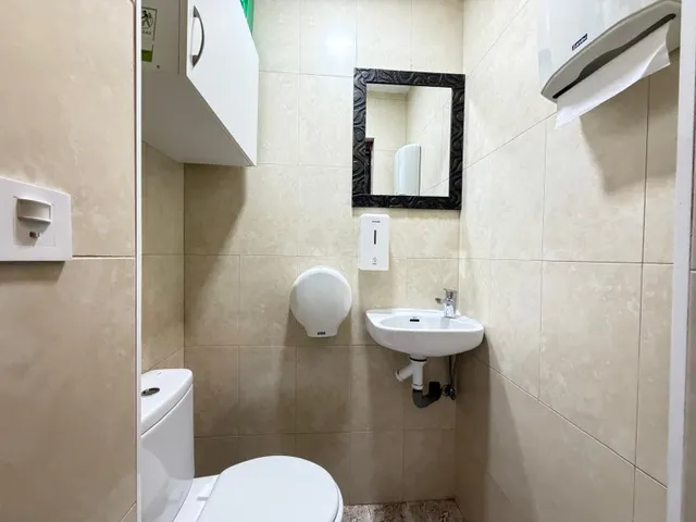 Local comercial 57m² en venta - Estacion de autobuses — 24
