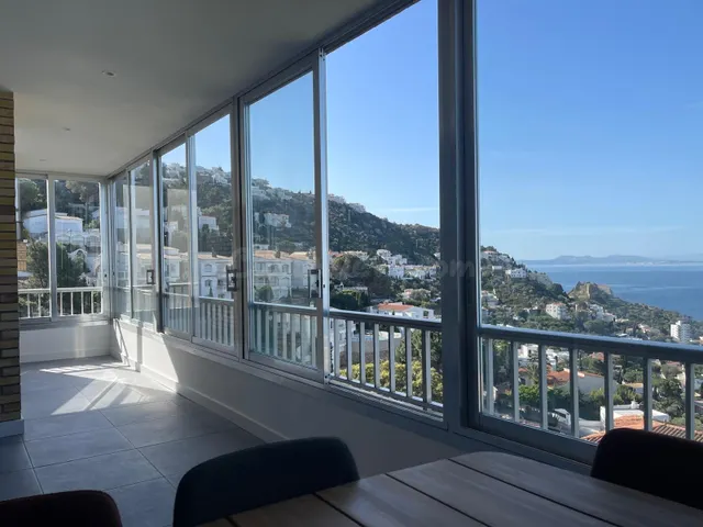 APARTAMENTO REFORMADO CON ESPECTACULARES VISTAS A LA BAHÍA D