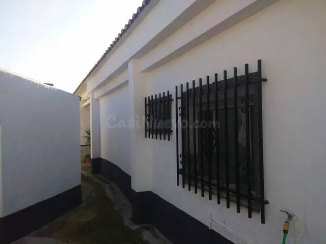 LOS MOCHOS - CASA CON NEGOCIO PARA ALIMENTACION U HOSTELERIA - foto 3