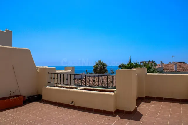 Casa 3 habitaciones 130m² en venta - Nueva Nerja