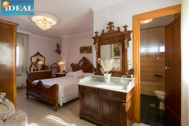 A6096J1. MAGNIFICO CHALET CON PISCINA EN COLINAS BERMEJAS — 44