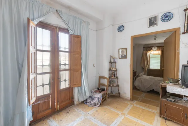 CASA PARA REFORMAR, MÁS TERRENO DE 250M2 — 14