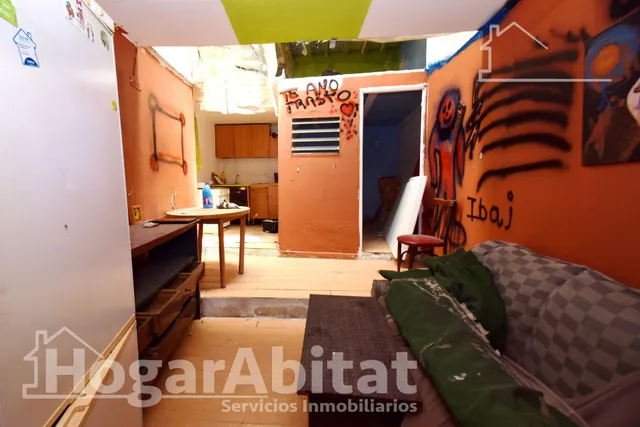 ¡GRAN OPORTUNIDAD! CASA ESQUINERA PARA REFORMAR CON GARAJE,  - foto 4