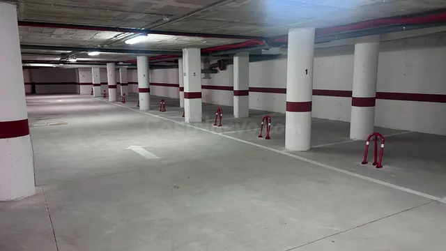 PLAZAS DE GARAJE EN ALQUILER – CALLE LÉRIDA, SANTA POLA - foto 5