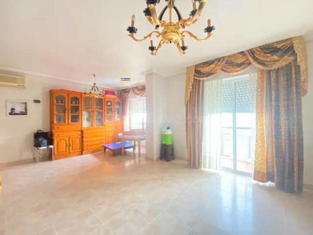 AMPLIO PISO A LA VENTA EN EL CODICIADO BARRIO DE LA VIÑA - foto 2