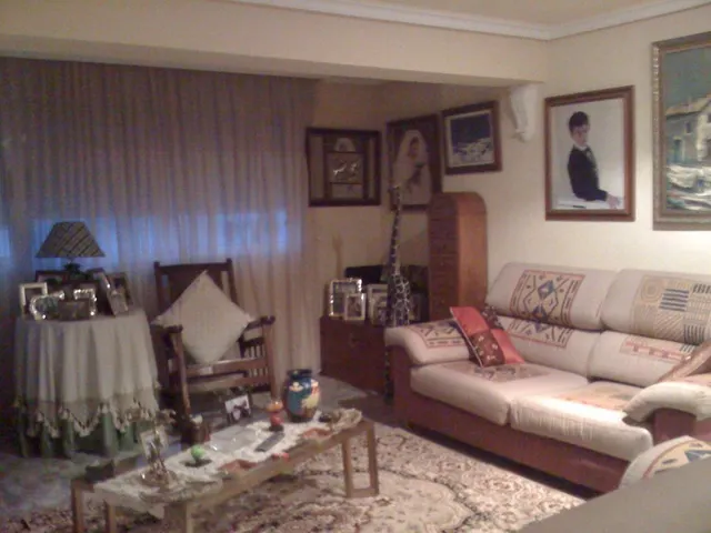 Chalet a 30 metros de la playa de 2 plantas con posibilidad de hacer otro apartamento — 30