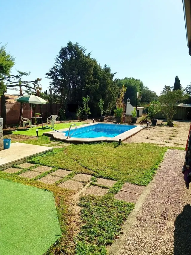 Chalet con Piscina en el Monte del Casar de Cáceres - Oportu - foto 2