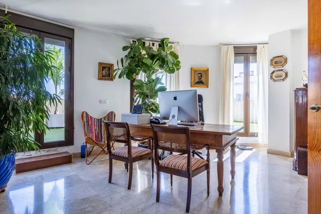 se alquila piso  SIN MUEBLES de 2 habitaciones 2 baños, terraza, garaje en castilleja de la cuesta — 16