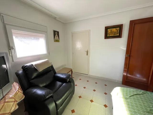 Amplia Casa de Pueblo en Aguas Nuevas con Potencial Único — 40