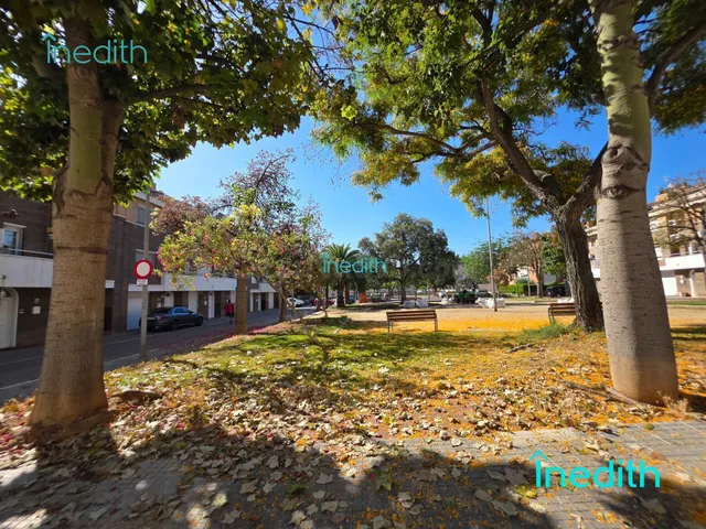 Casa adosada con Jardín con muchas posibilidades en Viladeca - foto 3