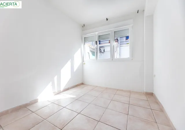 ☀️ Luz, balcón y ubicación: una oportunidad única en Acera de San Ildefonso — 20