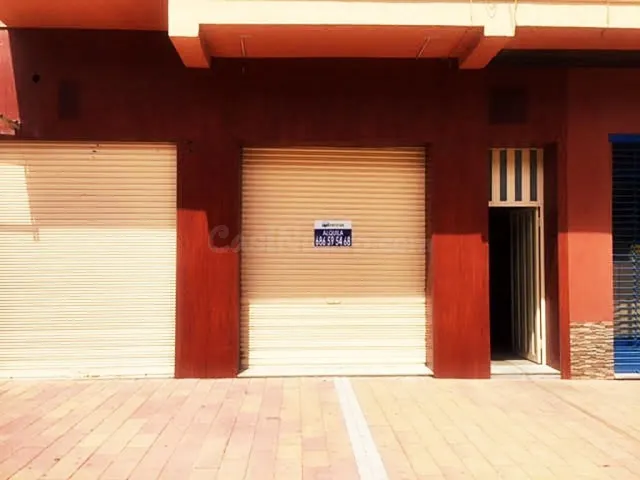 Alquiler de local Comercial en La Viña
