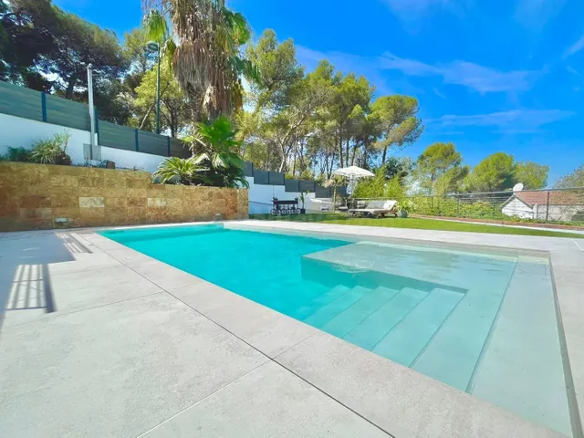 CASA INDEPENDIENTE DE ALTO STANDING CON PISCINA Y GRAN PARCE - foto 5