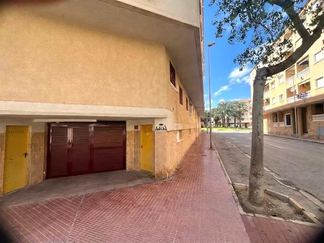 Piso en venta en Guardamar del Segura con plaza de garaje y dos terrazas — 39
