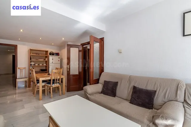 ¡¡Fantástico piso de 7 habitaciones en zona Avd. Cervantes !! — 4
