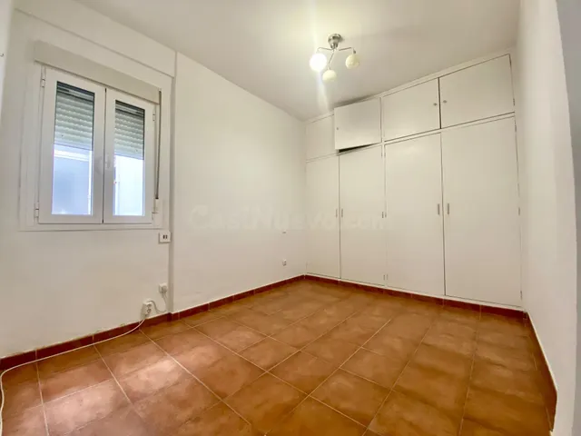 ¿NECESITAS ESPACIO? 4 DORMITORIOS, 2 BAÑOS Y TERRAZA EN LA ZONA DE EL CRISTO — 6