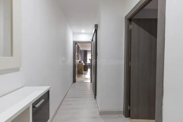¡Oportunidad! Piso amplio, luminoso y listo para entrar a vi - foto 2