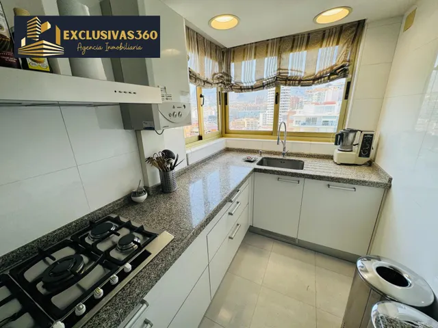 Piso de lujo en primera línea de playa Levante con 3 habitaciones y 2 baños. Exclusivas360 Benidorm — 28