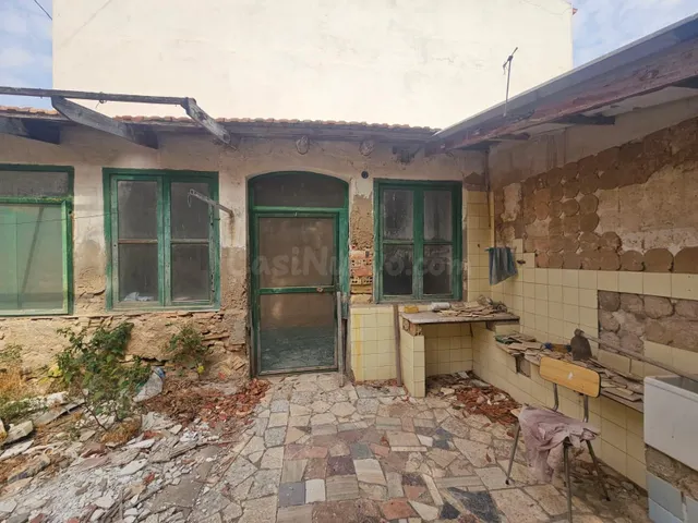 Oportunidad Única: Solar de 360m2 Haciendo Esquina en el Bar - foto 5