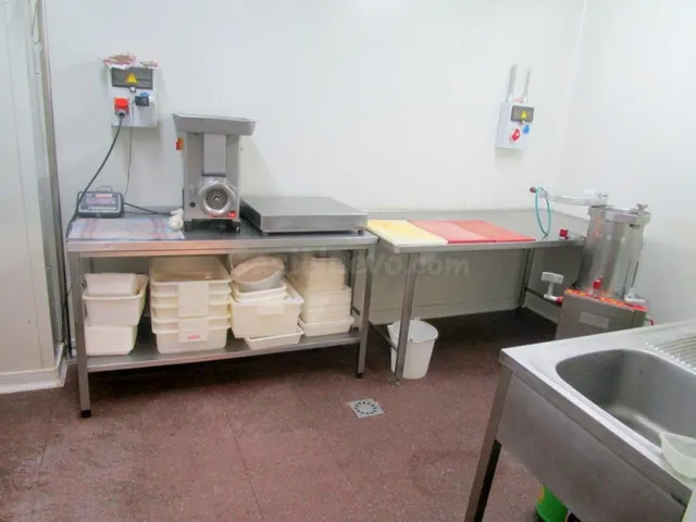 LOCAL COMERCIAL EN ALQUILER EN MOGENTE - foto 5