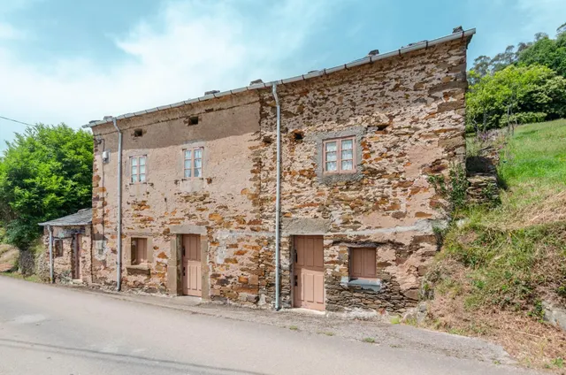 Si buscas casa con vistas a 5 minutos de servicios esta es t