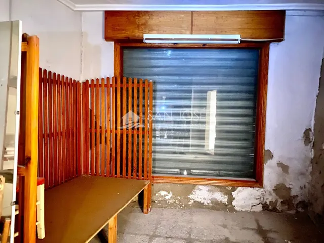 VENTA DE CASA SOLAR EN EL CENTRO DE ASPE - foto 3