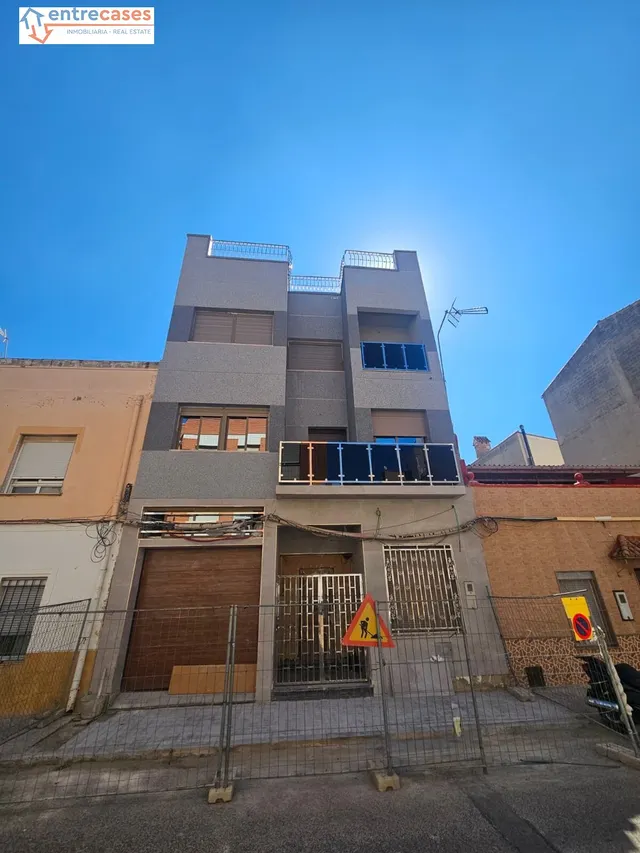 Casa Tipo Dúplex 4 habitaciones 328m² en venta - 3 de Abril — 38